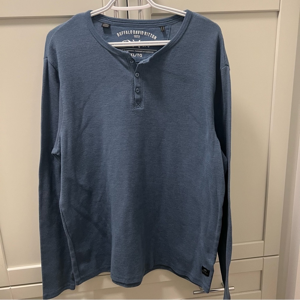 BUFFALO David Button Henley Waffle Knit Blue Long Sleeved Shirt Men's Size XL